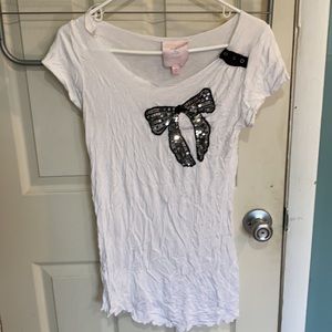 Rome & Juliet Couture tshirt with sequin bow